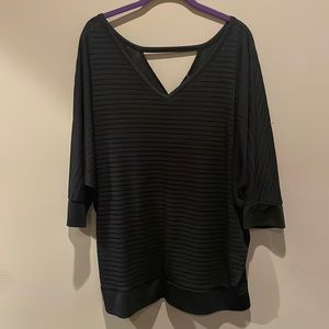 Lane Bryant V Front & Back 3/4 Sleeve Mixed Fabric Blouse